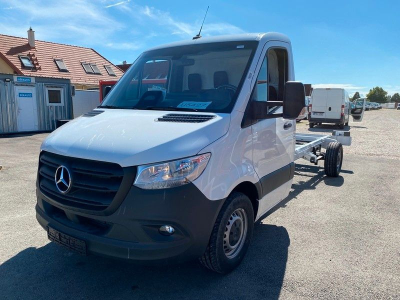 Mercedes-Benz Sprinter 319 Pritsche+Plane 3,5T Anhängelast - Furgone centinato: foto 2 Mercedes-Benz Sprinter 319 Pritsche+Plane 3,5T Anhängelast - Furgone centinato: foto 2