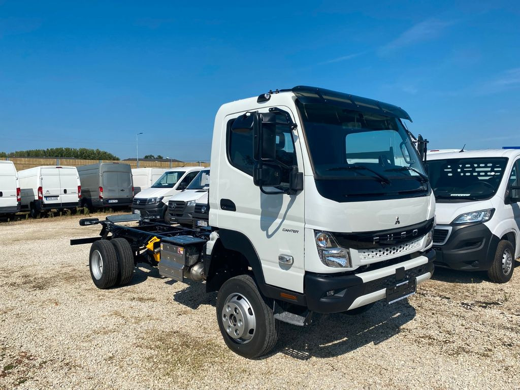 Autocarro telaio, Camion con gru nuovo Mitsubishi Canter FUSO 6C18 Fahrgestell 4WD 175Ps Sofort: foto 9