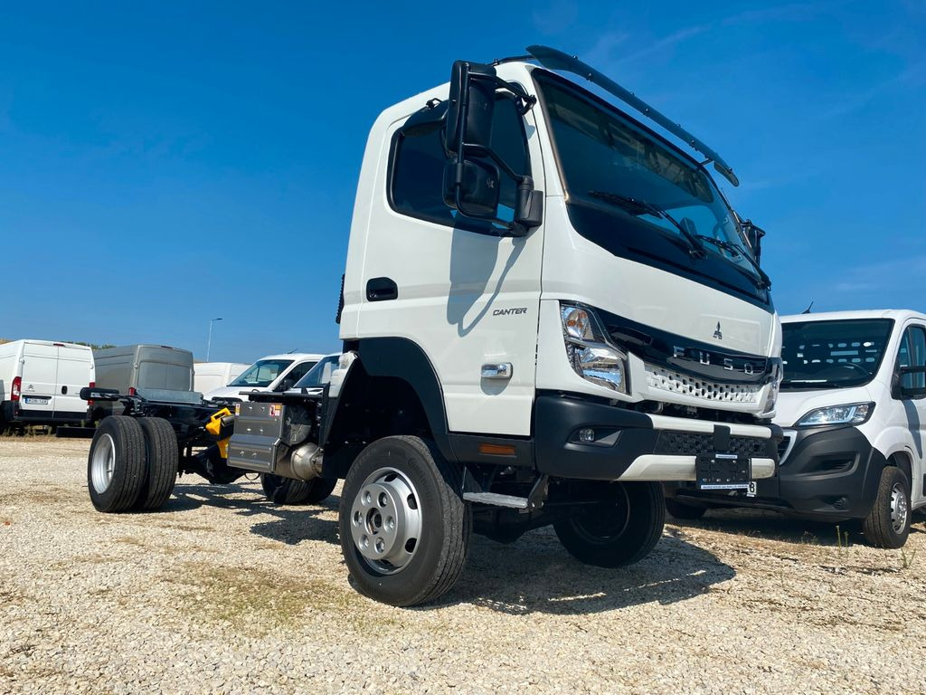 Autocarro telaio, Camion con gru nuovo Mitsubishi Canter FUSO 6C18 Fahrgestell 4WD 175Ps Sofort: foto 11
