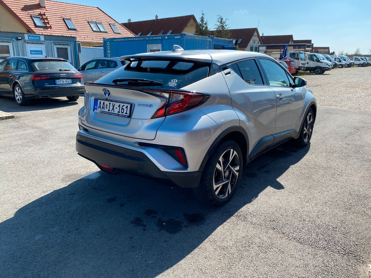 Toyota C-HR 1.8-l-VVTi Hybrid Flow - SUV/ Fuoristrada: foto 2 Toyota C-HR 1.8-l-VVTi Hybrid Flow - SUV/ Fuoristrada: foto 2