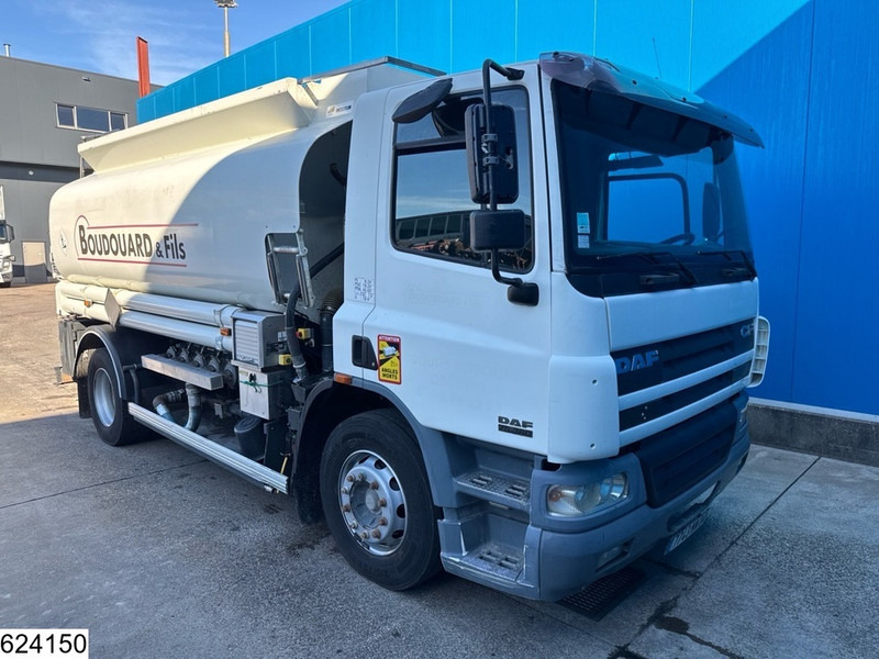 DAF CF 360 Euro 3, Fuel, Handgeschakeld, 14733 Liter, 5 Comp - Camion cisterna: foto 3 DAF CF 360 Euro 3, Fuel, Handgeschakeld, 14733 Liter, 5 Comp - Camion cisterna: foto 3
