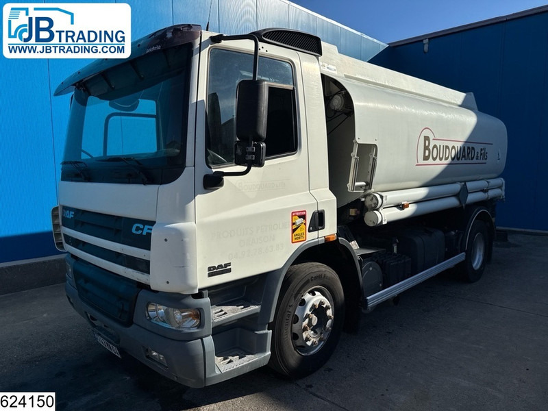 DAF CF 360 Euro 3, Fuel, Handgeschakeld, 14733 Liter, 5 Comp - Camion cisterna: foto 1 DAF CF 360 Euro 3, Fuel, Handgeschakeld, 14733 Liter, 5 Comp - Camion cisterna: foto 1
