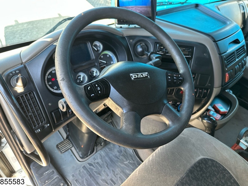 DAF XF 410 6x2, Fassi, Retarder, Remote - Autocarro con pianale/ Cassone fisso, Camion con gru: foto 5 DAF XF 410 6x2, Fassi, Retarder, Remote - Autocarro con pianale/ Cassone fisso, Camion con gru: foto 5