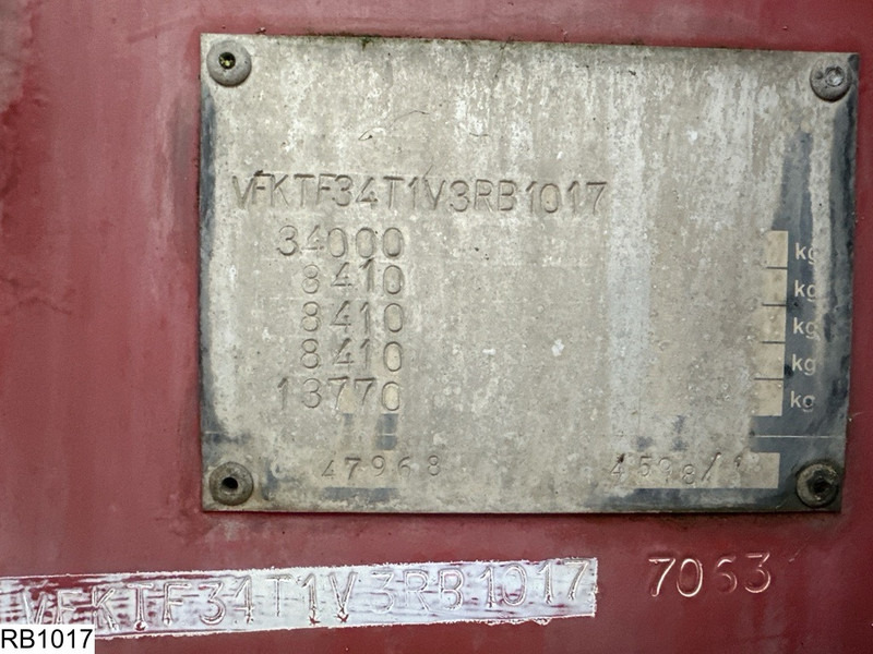 Fruehauf Fuel 39886 Liter, 7 Compartments - Semirimorchio cisterna: foto 5 Fruehauf Fuel 39886 Liter, 7 Compartments - Semirimorchio cisterna: foto 5