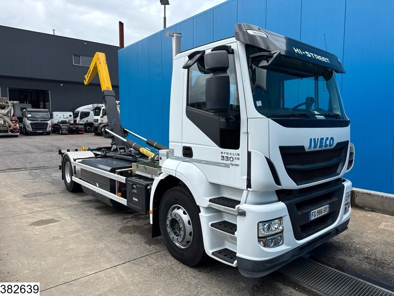 Iveco Stralis 330 CNG Unused, EURO 6, Retarder, Palfinger - Autocarro scarrabile: foto 3 Iveco Stralis 330 CNG Unused, EURO 6, Retarder, Palfinger - Autocarro scarrabile: foto 3