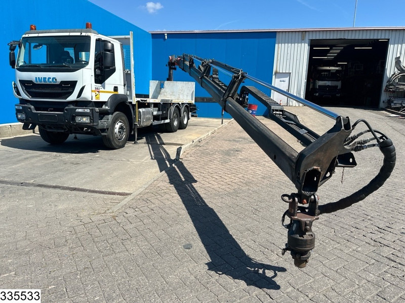 Iveco Trakker 360 6X4, EURO 6, Palfinger, Remote - Autocarro con pianale/ Cassone fisso, Camion con gru: foto 4 Iveco Trakker 360 6X4, EURO 6, Palfinger, Remote - Autocarro con pianale/ Cassone fisso, Camion con gru: foto 4