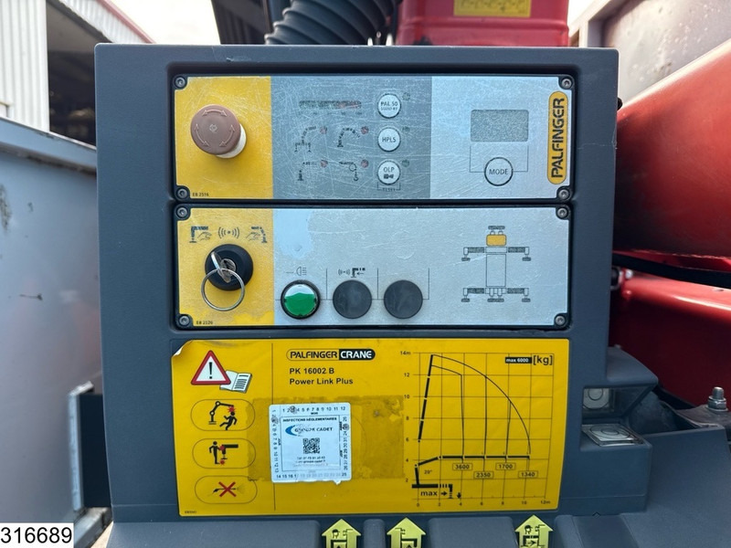 Autocarro con pianale/ Cassone fisso, Camion con gru Iveco Trakker 360 6x4, EURO 6, Palfinger, Remote: foto 11 Autocarro con pianale/ Cassone fisso, Camion con gru Iveco Trakker 360 6x4, EURO 6, Palfinger, Remote: foto 11