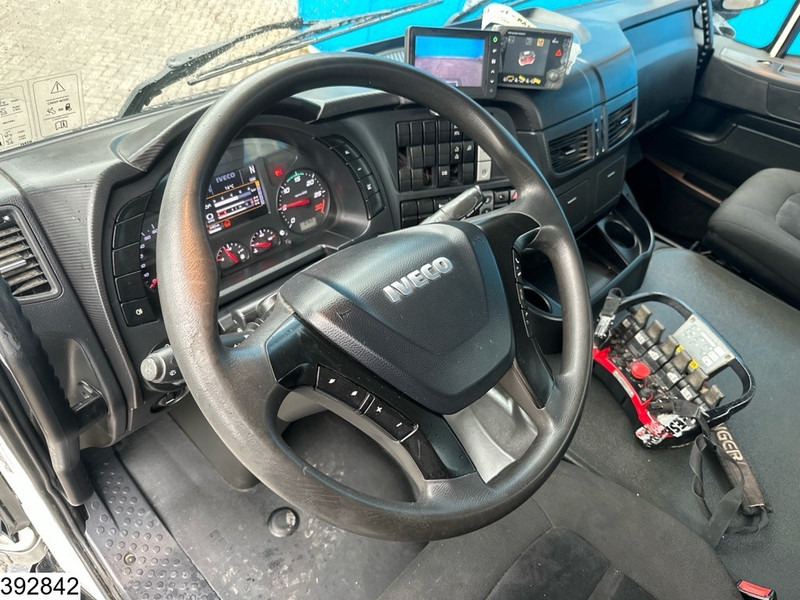 Iveco X-Way 360 6x4, EURO 6. Palfinger, Remote - Autocarro con pianale/ Cassone fisso, Camion con gru: foto 5 Iveco X-Way 360 6x4, EURO 6. Palfinger, Remote - Autocarro con pianale/ Cassone fisso, Camion con gru: foto 5