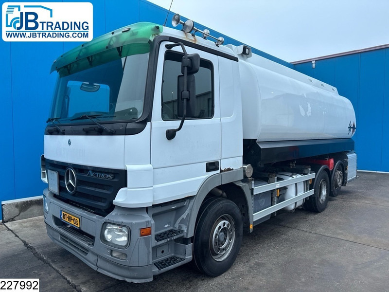 Mercedes-Benz Actros 2532 6x2, EURO 5, 23600 Liter, 5 Comp, LAG - Camion cisterna: foto 1 Mercedes-Benz Actros 2532 6x2, EURO 5, 23600 Liter, 5 Comp, LAG - Camion cisterna: foto 1