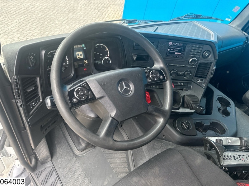 Mercedes-Benz Arocs 3243 8x4, EURO 6, Hiab, Remote - Autocarro con pianale/ Cassone fisso, Camion con gru: foto 5 Mercedes-Benz Arocs 3243 8x4, EURO 6, Hiab, Remote - Autocarro con pianale/ Cassone fisso, Camion con gru: foto 5