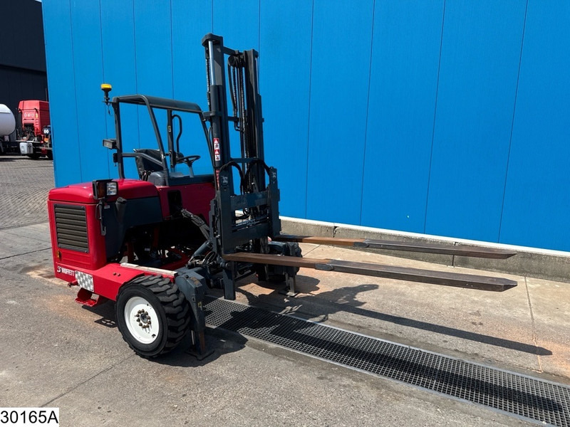 Moffett M5 20.4 1889 Hr, 26.1 kW - Carrello elevatore diesel: foto 3 Moffett M5 20.4 1889 Hr, 26.1 kW - Carrello elevatore diesel: foto 3