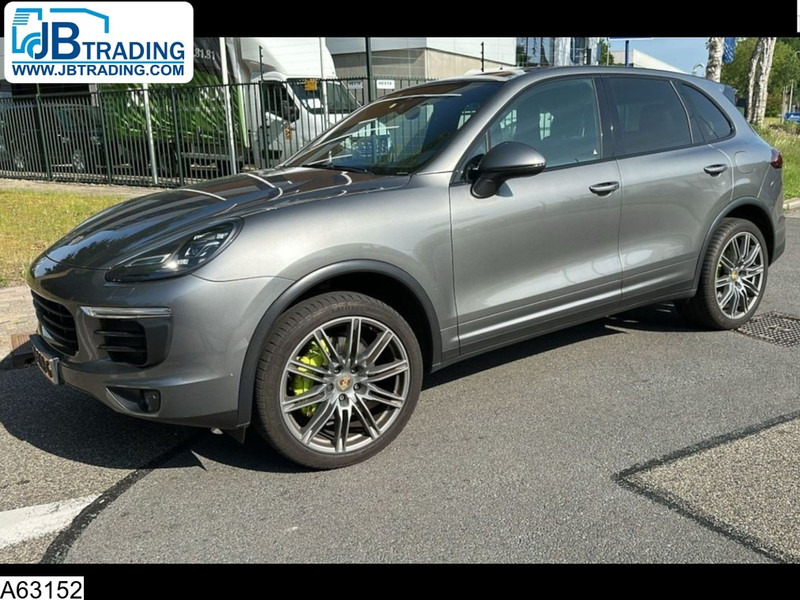 Porsche Cayenne Cayenne S E-Hybrid - Autovettura: foto 1 Porsche Cayenne Cayenne S E-Hybrid - Autovettura: foto 1