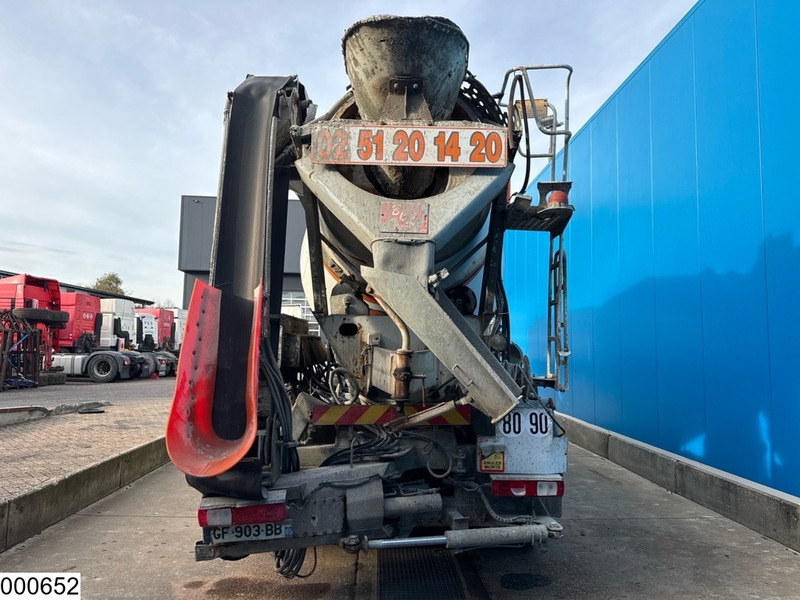 Renault Kerax 410 Dxi 8x4, Cifa, 9m3, Remote - Autobetoniera: foto 4 Renault Kerax 410 Dxi 8x4, Cifa, 9m3, Remote - Autobetoniera: foto 4