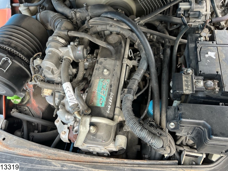 Carrello elevatore a gas Toyota 8 FGF 25 2.500 KG: foto 12