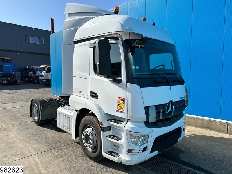 Mercedes-Benz Actros 1843 EURO 6 - Trattore stradale: foto 3 Mercedes-Benz Actros 1843 EURO 6 - Trattore stradale: foto 3