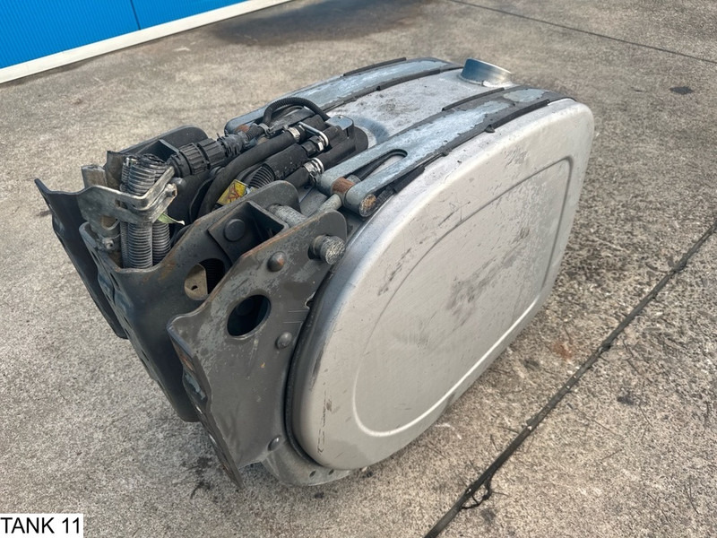 Universeel AdBlue Tank - Serbatoio carburante: foto 2 Universeel AdBlue Tank - Serbatoio carburante: foto 2