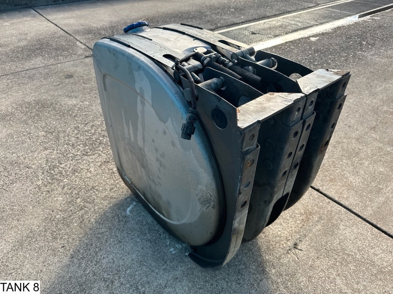 Universeel AdBlue Tank - Serbatoio carburante: foto 4 Universeel AdBlue Tank - Serbatoio carburante: foto 4