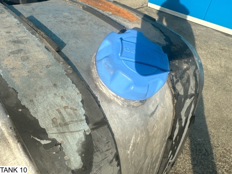 Universeel AdBlue Tank - Serbatoio carburante: foto 5 Universeel AdBlue Tank - Serbatoio carburante: foto 5