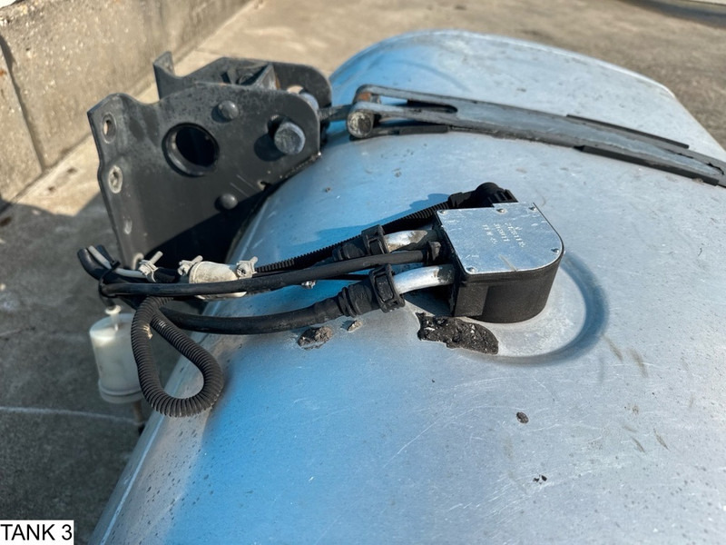Universeel Brandstoftank - Serbatoio carburante per Camion: foto 4 Universeel Brandstoftank - Serbatoio carburante per Camion: foto 4