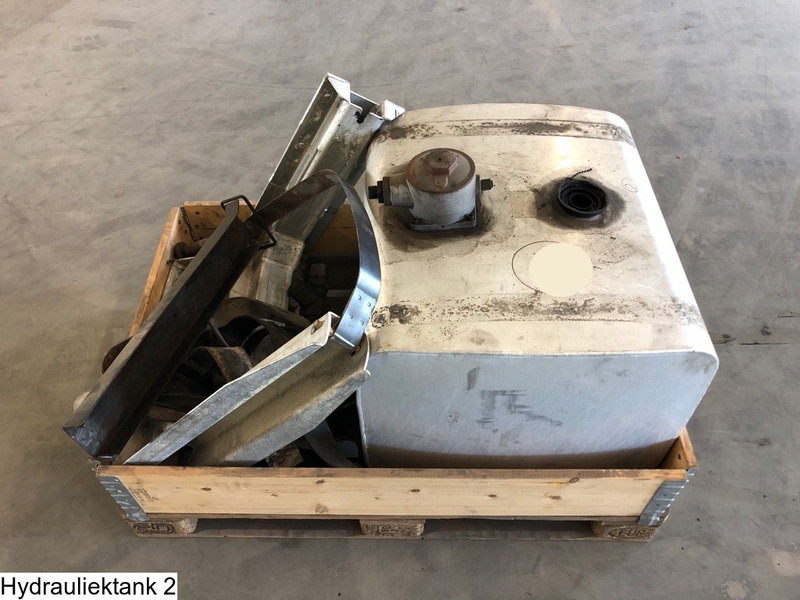 Universeel Hydraulic tank, 210 Liter - Serbatoio idraulico: foto 3 Universeel Hydraulic tank, 210 Liter - Serbatoio idraulico: foto 3