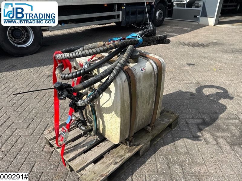 Universeel Pump, tank and hydraulic hoses - Serbatoio idraulico per Camion: foto 1 Universeel Pump, tank and hydraulic hoses - Serbatoio idraulico per Camion: foto 1