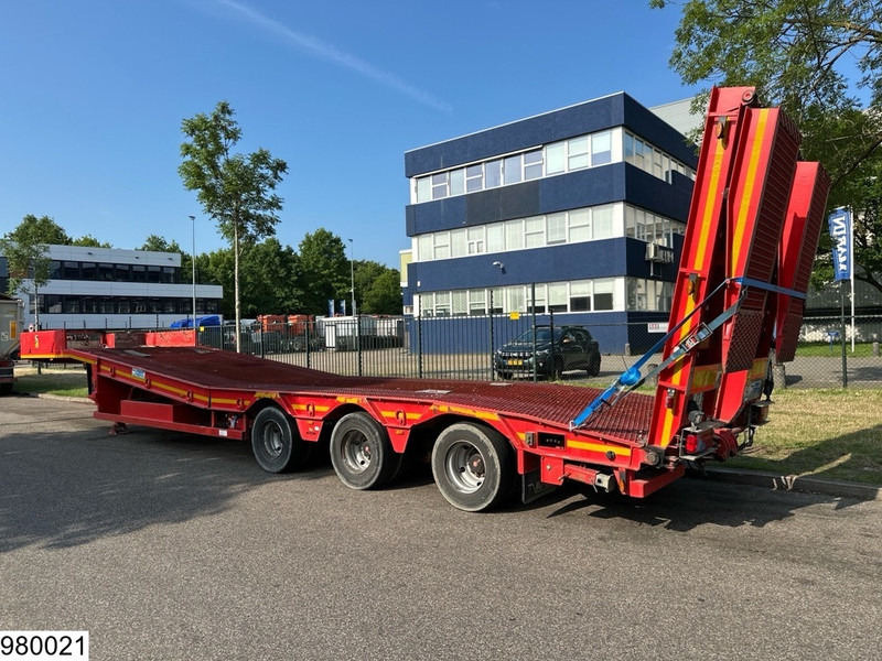 Verem Lowbed 45,000KG, Steering axle, Hydraulic, Winch - Semirimorchio pianale ribassato: foto 4 Verem Lowbed 45,000KG, Steering axle, Hydraulic, Winch - Semirimorchio pianale ribassato: foto 4