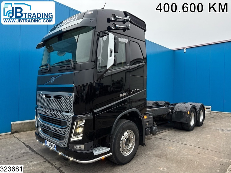 Volvo FH16 750 6X4, EURO 6, Retarder, PTO - Autocarro telaio: foto 1 Volvo FH16 750 6X4, EURO 6, Retarder, PTO - Autocarro telaio: foto 1