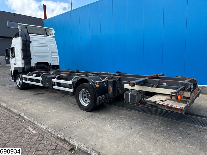 Volvo FM 330 EURO 6, BDF - Autocarro portacontainer/ Caisse interchangeable: foto 4 Volvo FM 330 EURO 6, BDF - Autocarro portacontainer/ Caisse interchangeable: foto 4