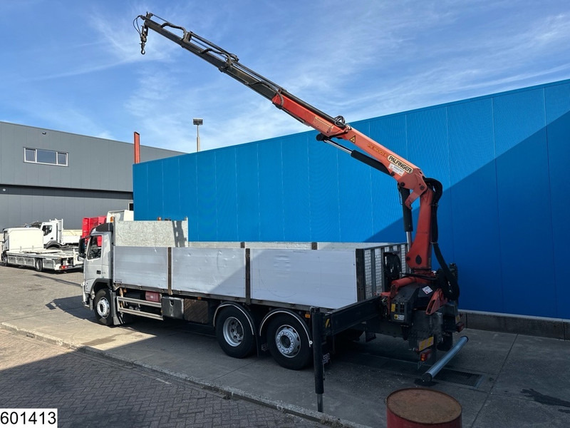 Volvo FM 370 6X2, EURO 5, Palfinger, Remote - Autocarro con pianale/ Cassone fisso, Camion con gru: foto 4 Volvo FM 370 6X2, EURO 5, Palfinger, Remote - Autocarro con pianale/ Cassone fisso, Camion con gru: foto 4