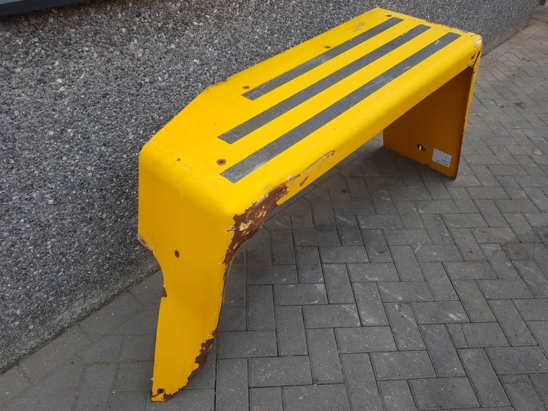 Ahlmann AZ150-4181501A-R/A-Mud guard/Kotfluegel/Spatbord - Parafango per Macchina da cantiere: foto 2 Ahlmann AZ150-4181501A-R/A-Mud guard/Kotfluegel/Spatbord - Parafango per Macchina da cantiere: foto 2