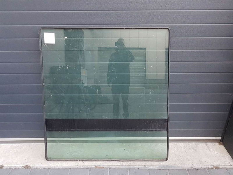 Ahlmann AZ210E-23103164-Window/Scheibe/Ruit - Cabina e interni per Macchina da cantiere: foto 1 Ahlmann AZ210E-23103164-Window/Scheibe/Ruit - Cabina e interni per Macchina da cantiere: foto 1