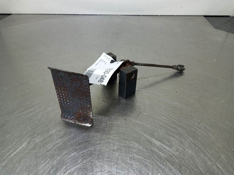 Ahlmann AZ6-4139691K-Pedal/Zwenkpedaal - Cabina e interni per Macchina da cantiere: foto 2 Ahlmann AZ6-4139691K-Pedal/Zwenkpedaal - Cabina e interni per Macchina da cantiere: foto 2