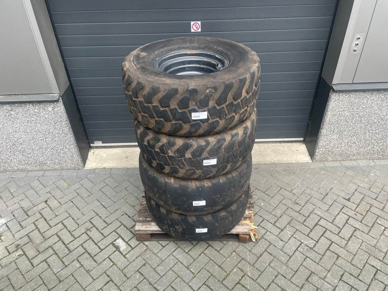 Ahlmann AZ6-Alliance 405/70R20 (16/70R20)-Tire/Reifen/Band - Cerchi e pneumatici per Macchina da cantiere: foto 4 Ahlmann AZ6-Alliance 405/70R20 (16/70R20)-Tire/Reifen/Band - Cerchi e pneumatici per Macchina da cantiere: foto 4