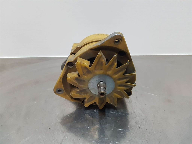Cat 109-2362-24V 55A-Alternator/Lichtmaschine/Dynamo - Motore per Macchina da cantiere: foto 2 Cat 109-2362-24V 55A-Alternator/Lichtmaschine/Dynamo - Motore per Macchina da cantiere: foto 2