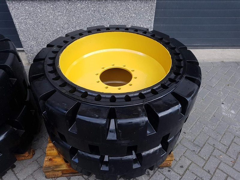 Cat 910/914 - 447-1131 - Tyre/Reifen/Band - Cerchi e pneumatici per Macchina da cantiere: foto 3 Cat 910/914 - 447-1131 - Tyre/Reifen/Band - Cerchi e pneumatici per Macchina da cantiere: foto 3