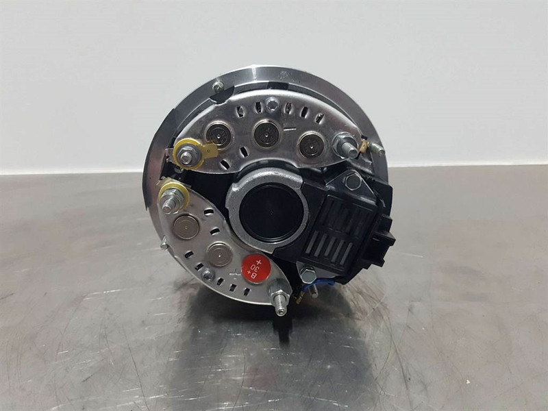 Deutz 1011-14V 60A-Alternator/Lichtmaschine/Dynamo - Motore per Macchina da cantiere: foto 5 Deutz 1011-14V 60A-Alternator/Lichtmaschine/Dynamo - Motore per Macchina da cantiere: foto 5
