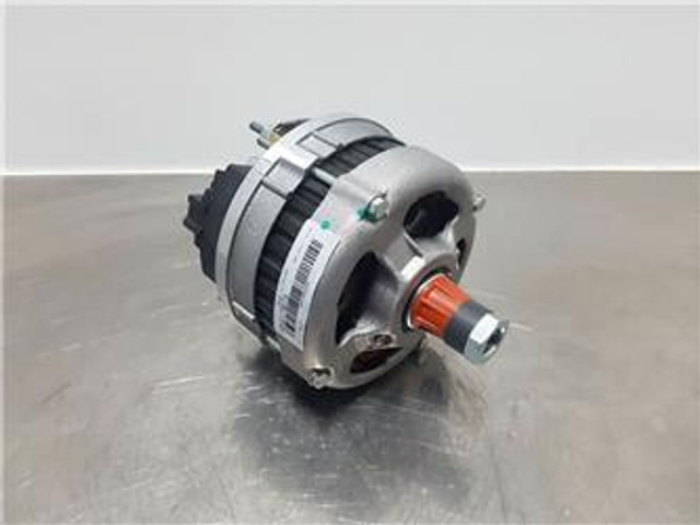 Deutz 1011-14V 60A-Alternator/Lichtmaschine/Dynamo - Motore per Macchina da cantiere: foto 1 Deutz 1011-14V 60A-Alternator/Lichtmaschine/Dynamo - Motore per Macchina da cantiere: foto 1