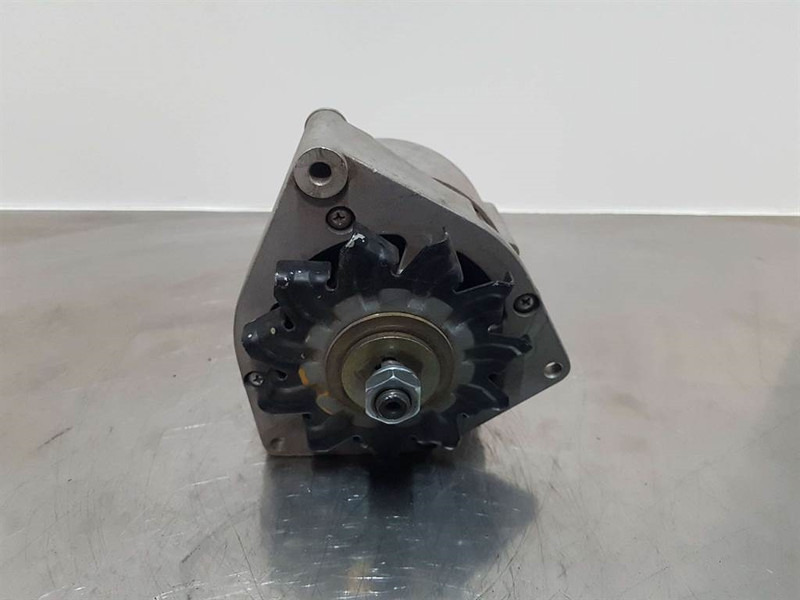 Deutz 28V 27A - Alternator/Lichtmaschine/Dynamo - Motore per Macchina da cantiere: foto 2 Deutz 28V 27A - Alternator/Lichtmaschine/Dynamo - Motore per Macchina da cantiere: foto 2