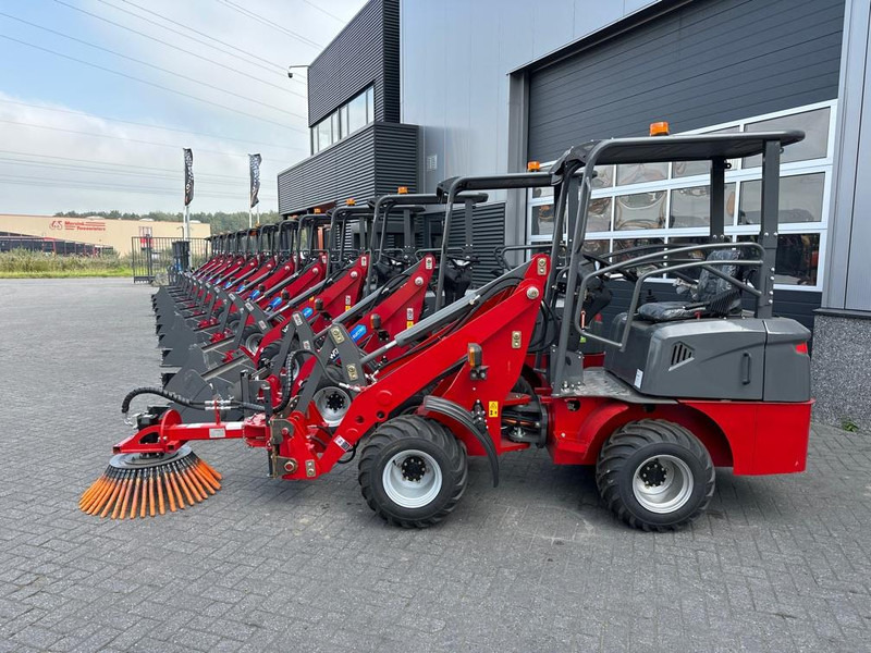 E700 ELECTRIC - Pala gommata: foto 1 E700 ELECTRIC - Pala gommata: foto 1