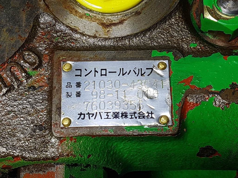 FIAT-HITACHI 21030-43041 - Hitachi W110 A - Valve/Ventiel - Idraulica: foto 3 FIAT-HITACHI 21030-43041 - Hitachi W110 A - Valve/Ventiel - Idraulica: foto 3