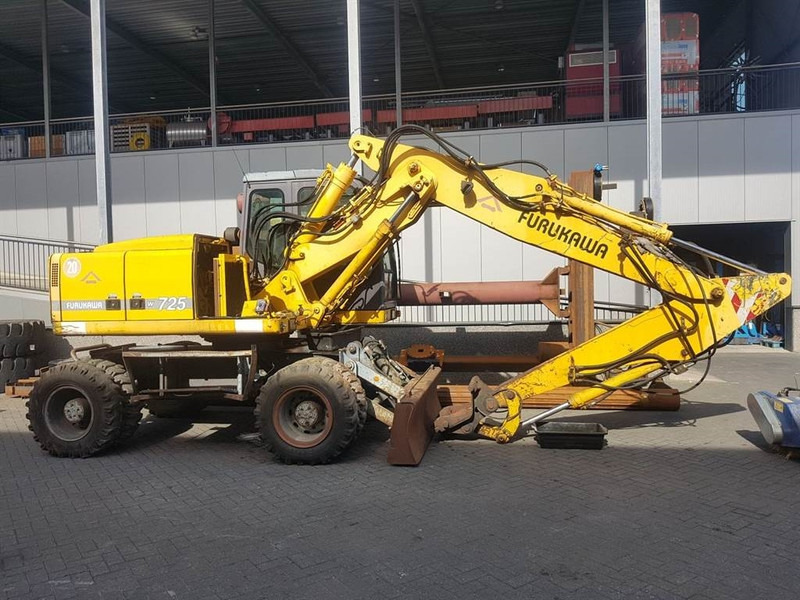 Furukawa W 725 LS (For parts) - Escavatore gommato: foto 1 Furukawa W 725 LS (For parts) - Escavatore gommato: foto 1