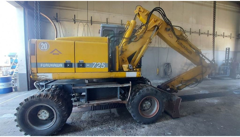 Furukawa W 725 LS (For parts) - Escavatore gommato: foto 2 Furukawa W 725 LS (For parts) - Escavatore gommato: foto 2