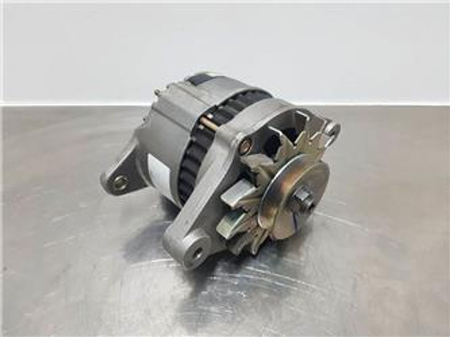 Hitachi 14V 55A-Alternator/Lichtmaschine/Dynamo - Motore per Macchina da cantiere: foto 1 Hitachi 14V 55A-Alternator/Lichtmaschine/Dynamo - Motore per Macchina da cantiere: foto 1