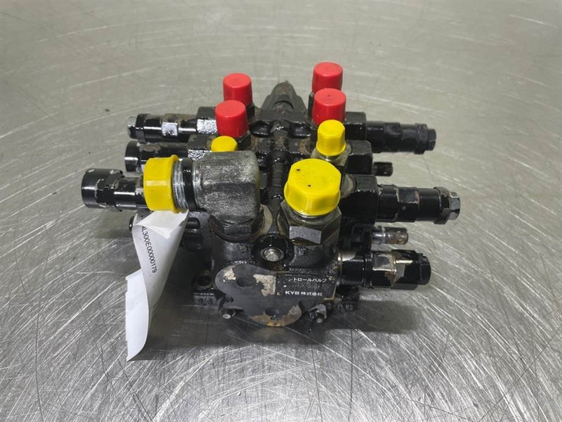 Hitachi ZW95LSD-KYB 00030-30141-Valve/Ventile/Ventiel - Idraulica per Macchina da cantiere: foto 5 Hitachi ZW95LSD-KYB 00030-30141-Valve/Ventile/Ventiel - Idraulica per Macchina da cantiere: foto 5