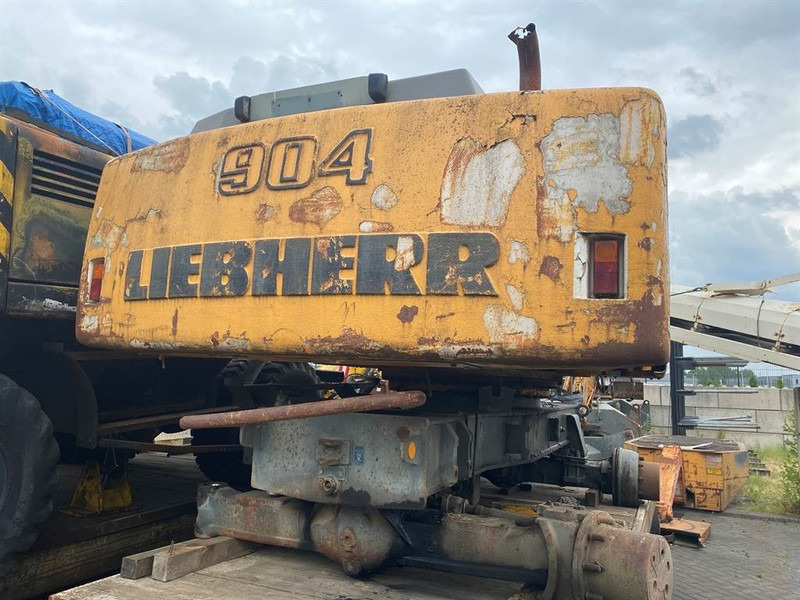Liebherr A 904 (For parts) - Escavatore gommato: foto 4 Liebherr A 904 (For parts) - Escavatore gommato: foto 4