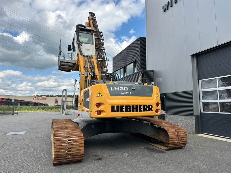 Escavatore per movimentazione per il trasporto di rifiuti Liebherr LH 30 C: foto 7