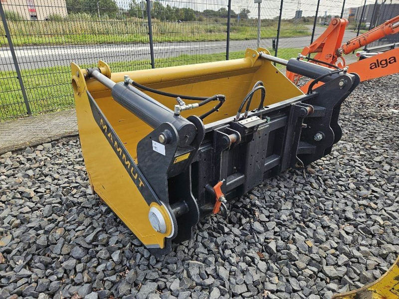 MAMMUT SB 195 M - Silage cutter/Silageschneider - Attrezzatura per silaggio: foto 1 MAMMUT SB 195 M - Silage cutter/Silageschneider - Attrezzatura per silaggio: foto 1