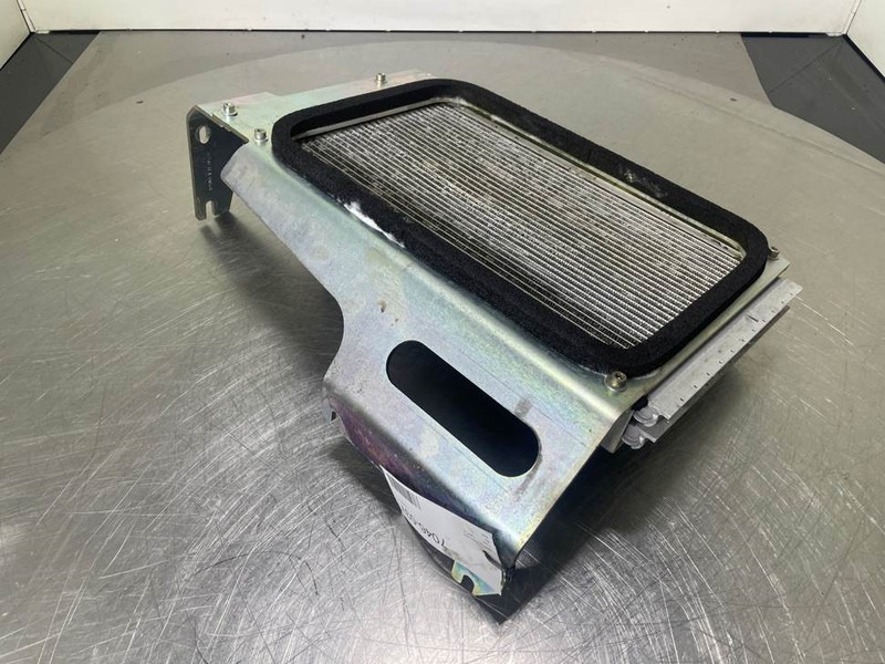 Mecalac 12MTX-5370437-Airco condenser/Klimakondensator - Telaio per Macchina da cantiere: foto 5 Mecalac 12MTX-5370437-Airco condenser/Klimakondensator - Telaio per Macchina da cantiere: foto 5