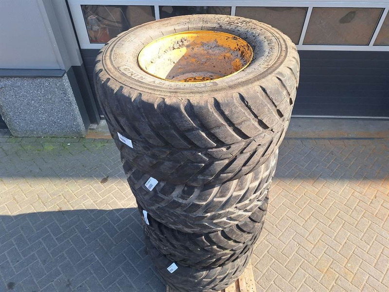 Mecalac 12MTX-Nokian 560/45R22.5-Tire/Reifen/Band - Cerchi e pneumatici per Macchina da cantiere: foto 3 Mecalac 12MTX-Nokian 560/45R22.5-Tire/Reifen/Band - Cerchi e pneumatici per Macchina da cantiere: foto 3