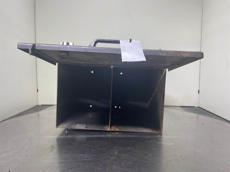 Mecalac 12MTX - Toolbox/Werkzeugkasten/Gereedschapskist - Telaio per Macchina da cantiere: foto 2 Mecalac 12MTX - Toolbox/Werkzeugkasten/Gereedschapskist - Telaio per Macchina da cantiere: foto 2